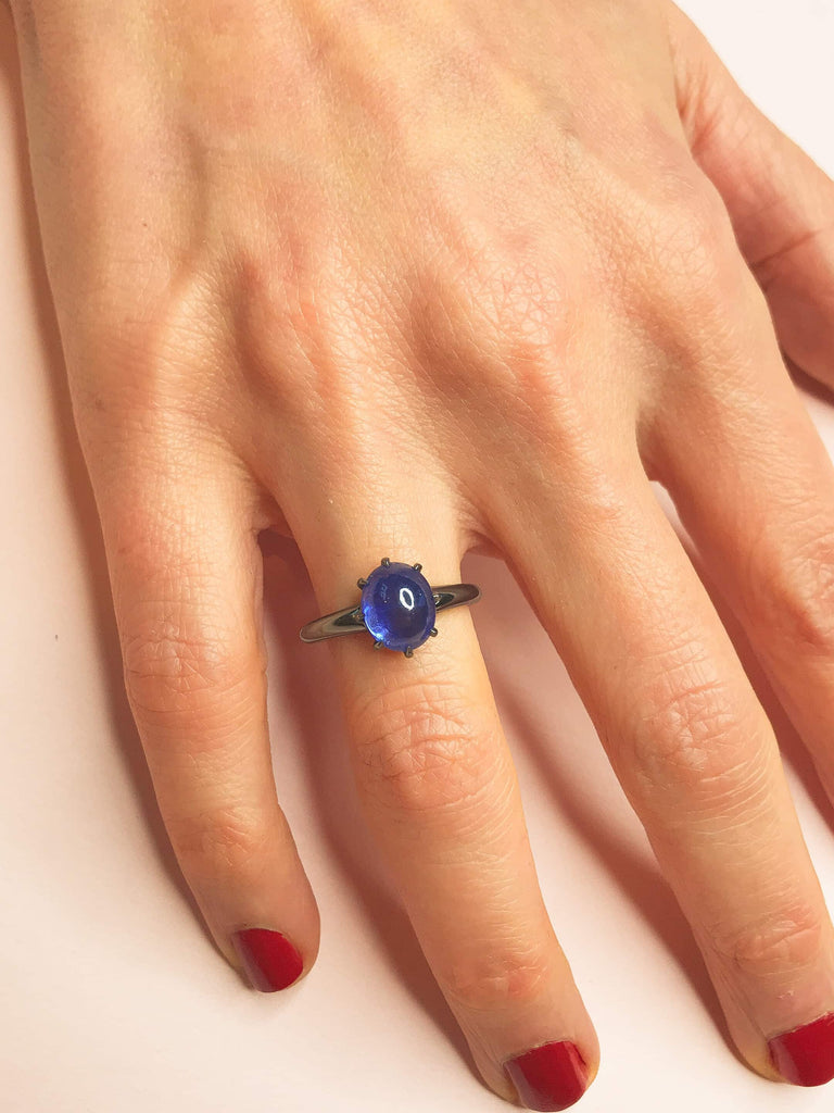 Cocktail Ring: Cabochon Sapphire Ring in Gun Metal Style 18k Gold