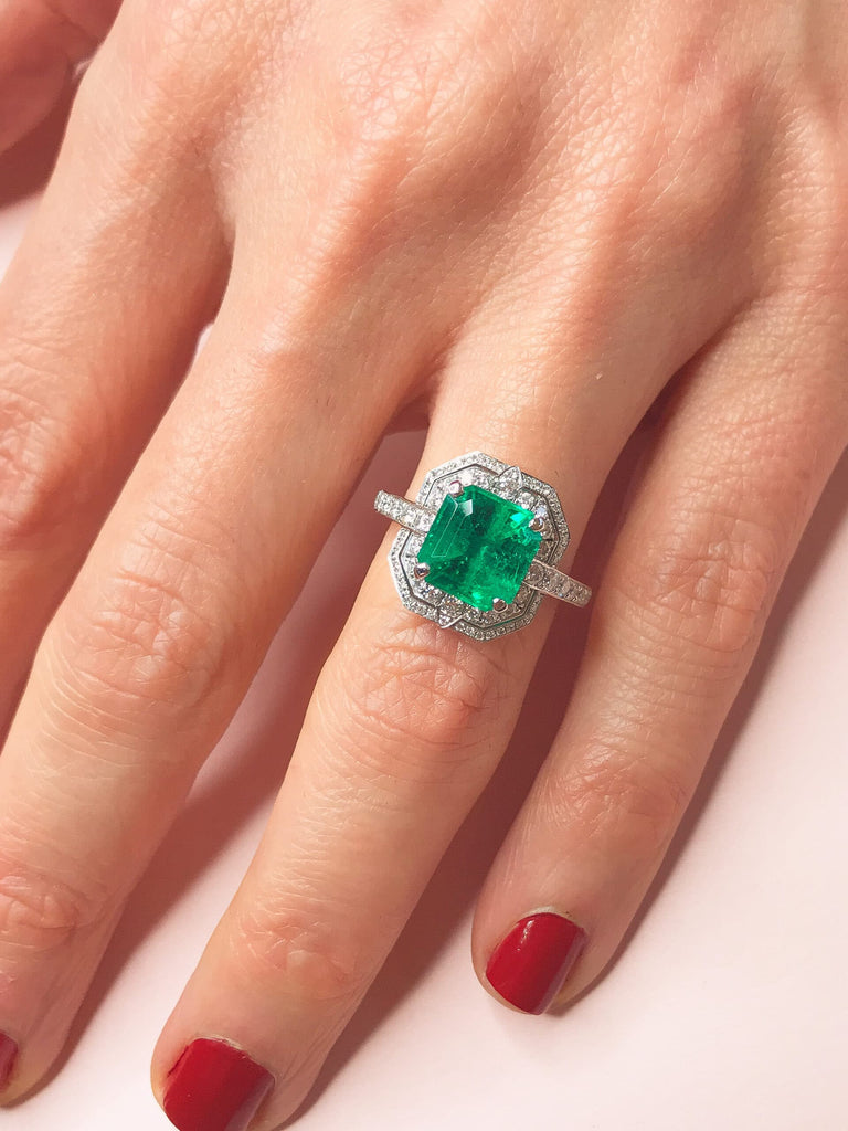 Cocktail Ring: Art Deco Emerald Halo Ring in Platinum